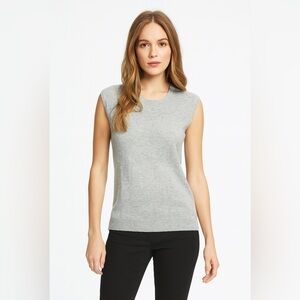 Neiman Marcus 100% Cashmere Sweater